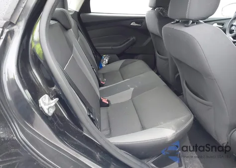 2014 Ford Focus Se z USA, uszkodzony, nr VIN 1FADP3F22EL274271